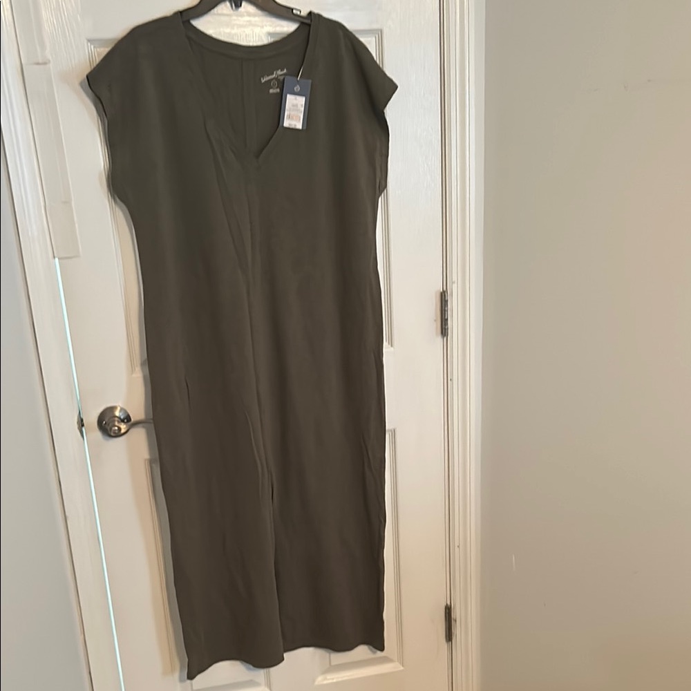 Universal Thread Green V-Neck Sheath Maxi Dress